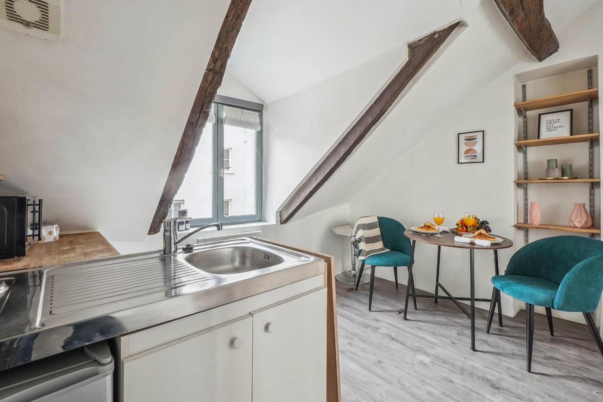 Place Des Vosges & Le Marais - Cityapartmentstay Appartement Paris